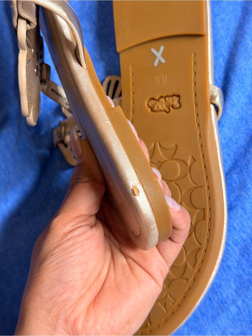 Coach Metallic Rose Gold Floral Logo Thong Sandals - Picture 7 of 8